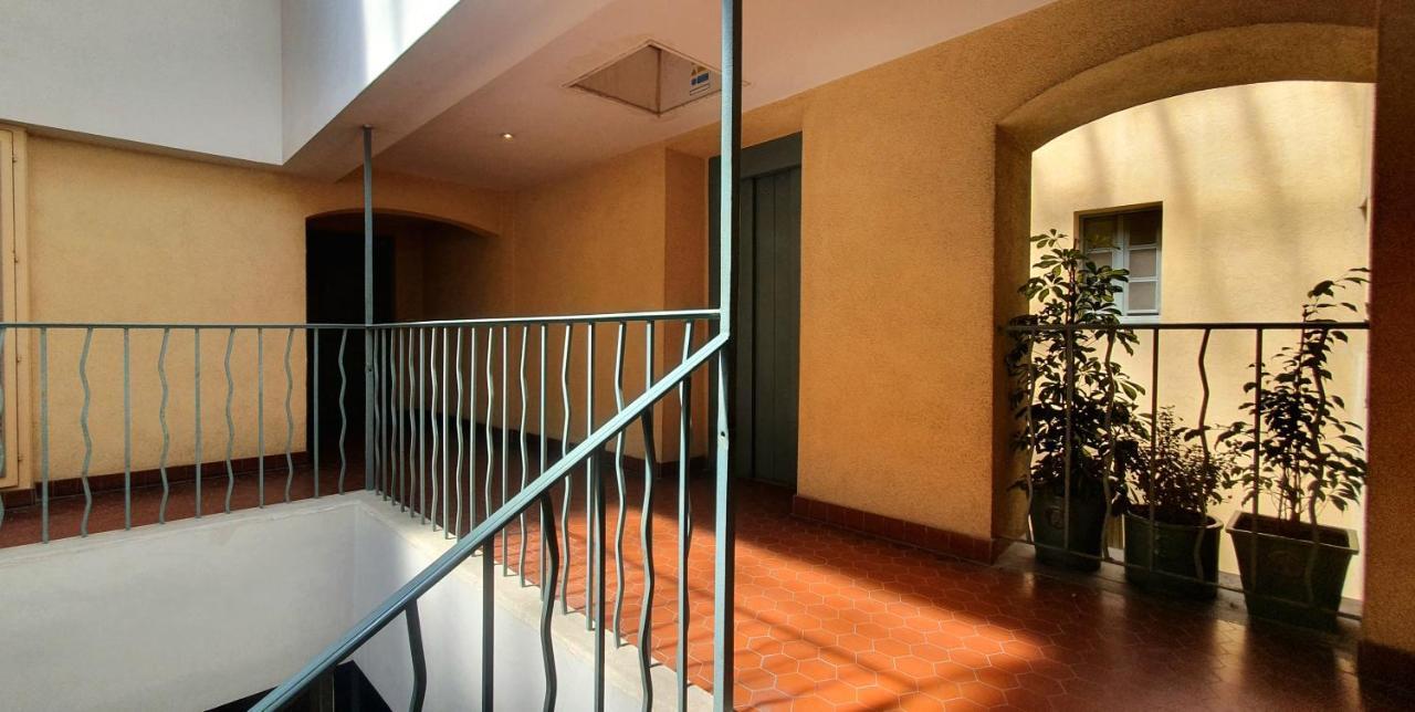 Chambre D'hotes Sde, Wc Prive Climatise Dans Loft 80m2 Espace Commun Avec Les Habitants Salon Et Cuisine Privatunterkunft